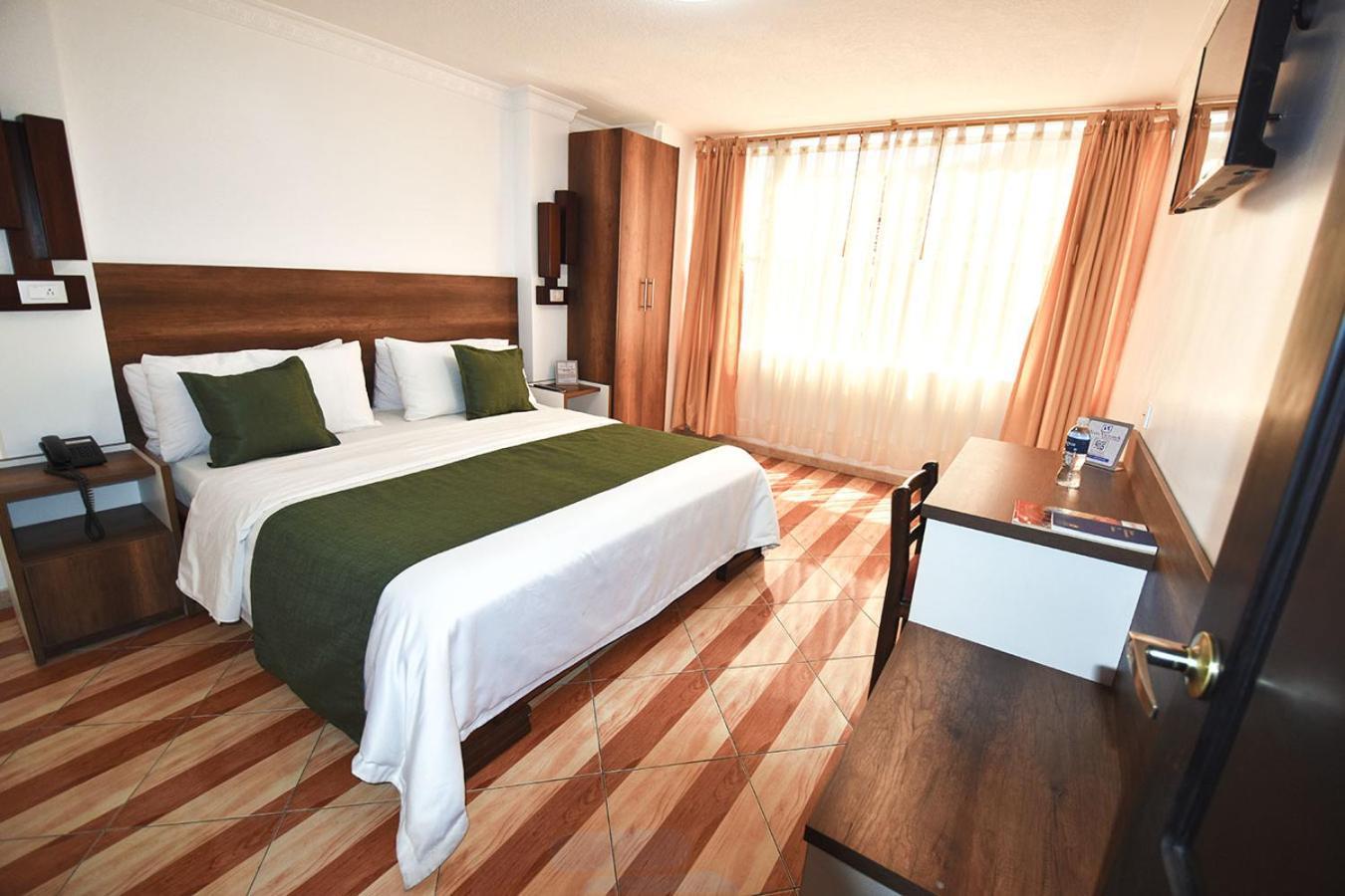 Hotel Plaza Victoria Ibarra Dış mekan fotoğraf