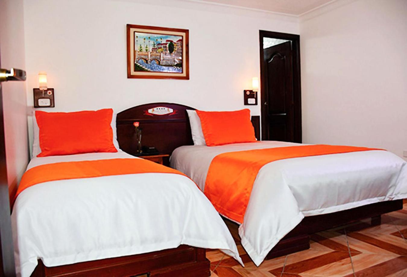 Hotel Plaza Victoria Ibarra Dış mekan fotoğraf