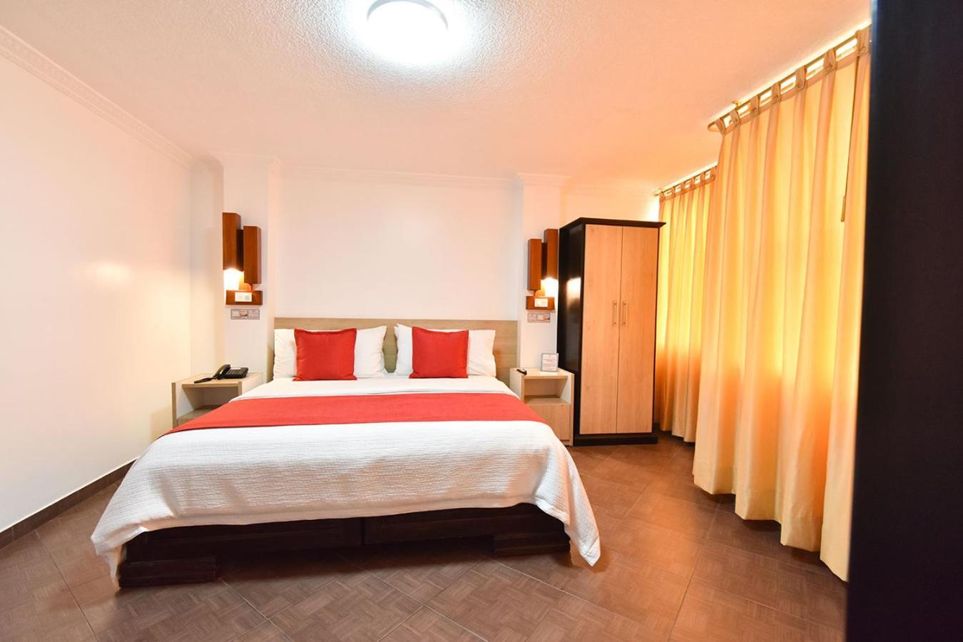 Hotel Plaza Victoria Ibarra Dış mekan fotoğraf